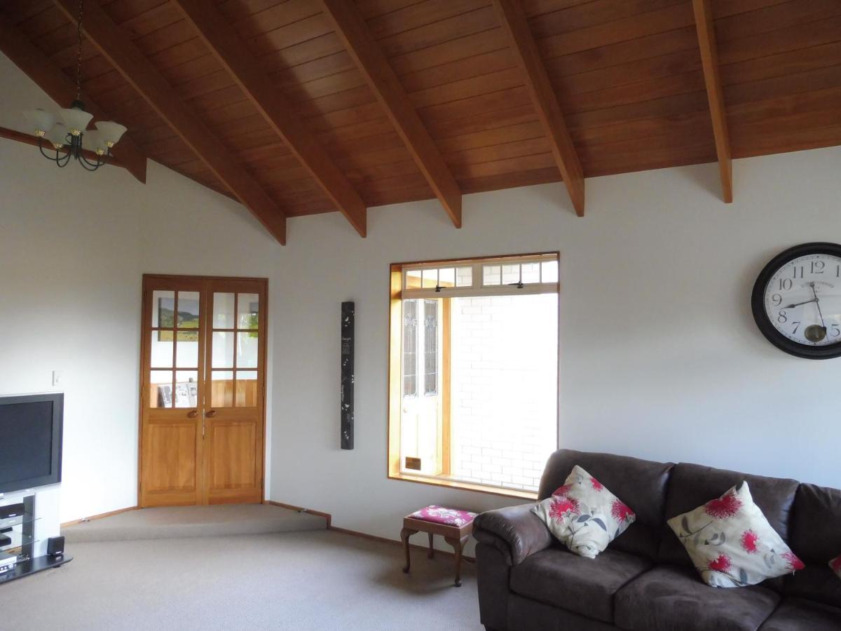 Hideaway Off Heta Apartment นิวพลีมัธ ภายนอก รูปภาพ